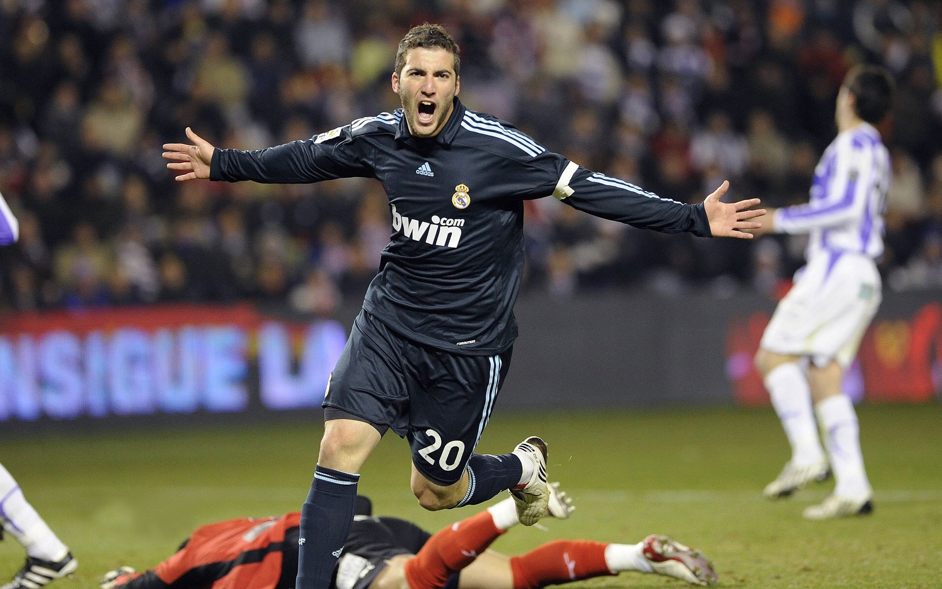 “费尔南多·比亚尔巴：阿根廷橄榄球的技艺与智慧的结合体”